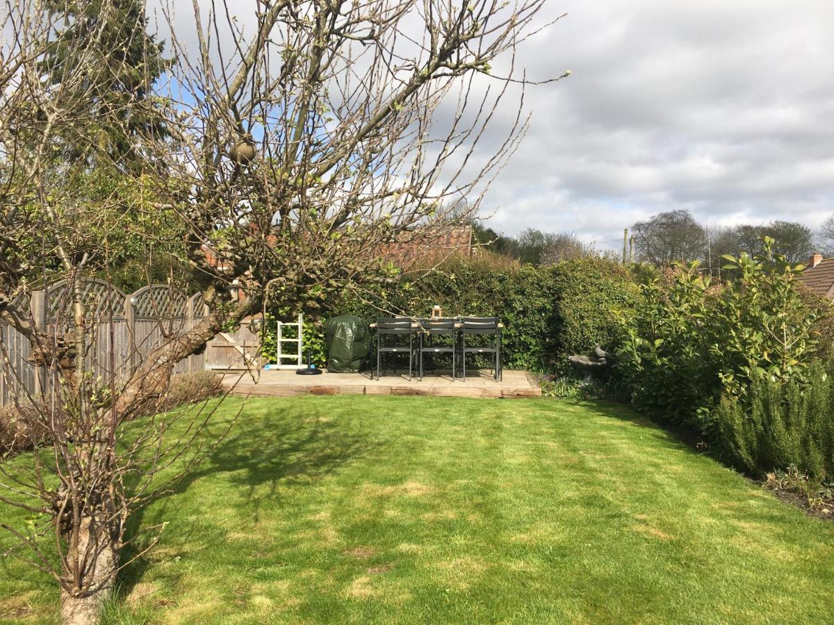 Cosy Lincs Wolds Cottage In Picturesque Tealby Exterior photo