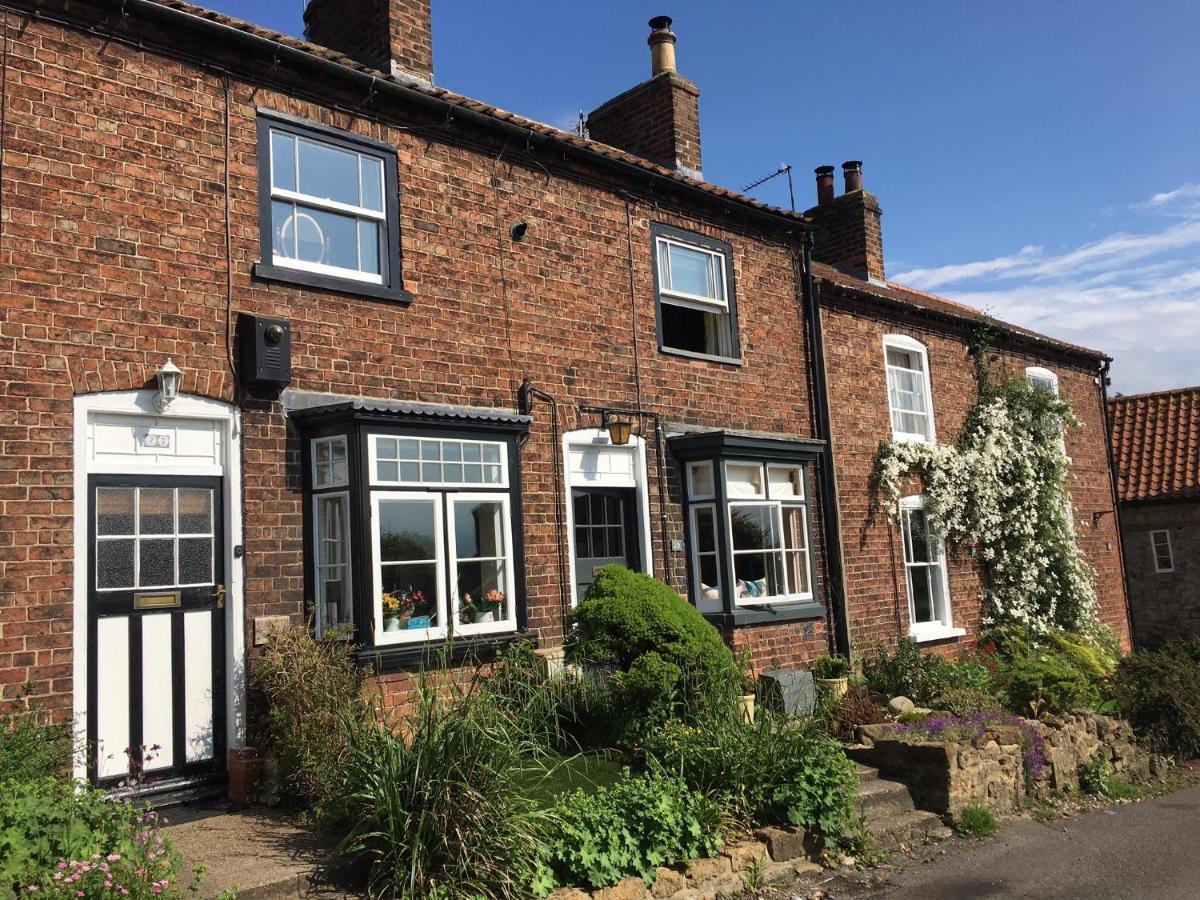 Cosy Lincs Wolds Cottage In Picturesque Tealby Exterior photo